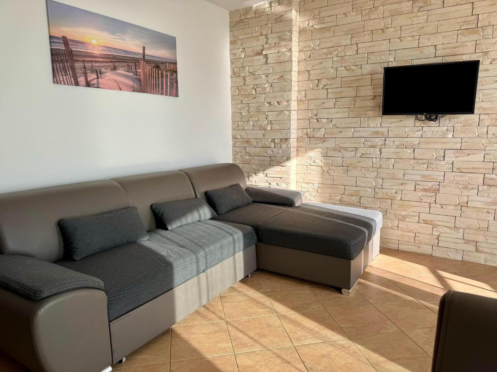 Apartments Franko Povljana Kültér fotó